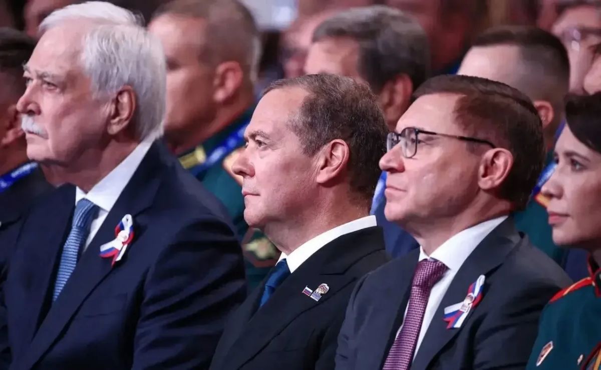 Наказы калужан вошли в новую Народную программу «Единой России» Наказы калужан вошли в новую Народную программу «Единой России»