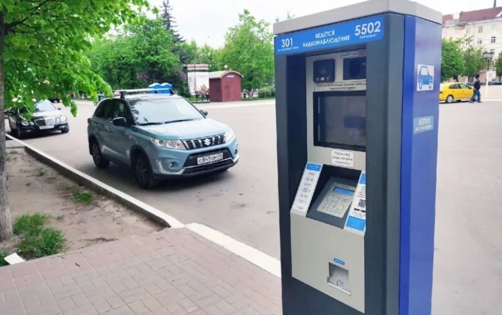 В Калуге на три дня уличные парковки станут бесплатными