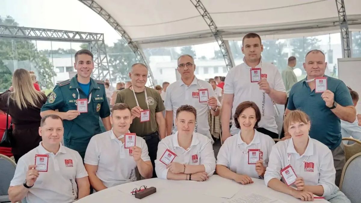 Сотрудница УМВД по Калужской области вышла в финал Всероссийского конкурса наставников «Быть, а не казаться» Сотрудница УМВД по Калужской области вышла в финал Всероссийского конкурса наставников «Быть, а не казаться»