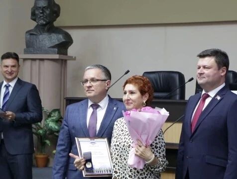 Выдающимся калужанам вручили звания "Заслуженный работник"