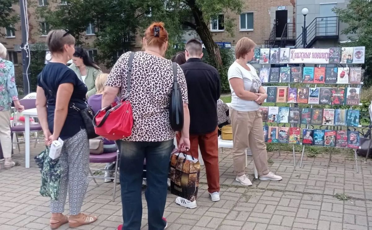 Центральная улица Калуги в День города стала площадкой для мастер-классов и живых книг Центральная улица Калуги в День города стала площадкой для мастер-классов и живых книг