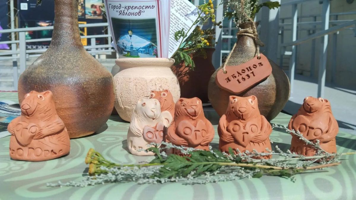 В Калуге проходит Всероссийский фестиваль-конкурс «Хлудневское древо» В Калуге проходит Всероссийский фестиваль-конкурс «Хлудневское древо»