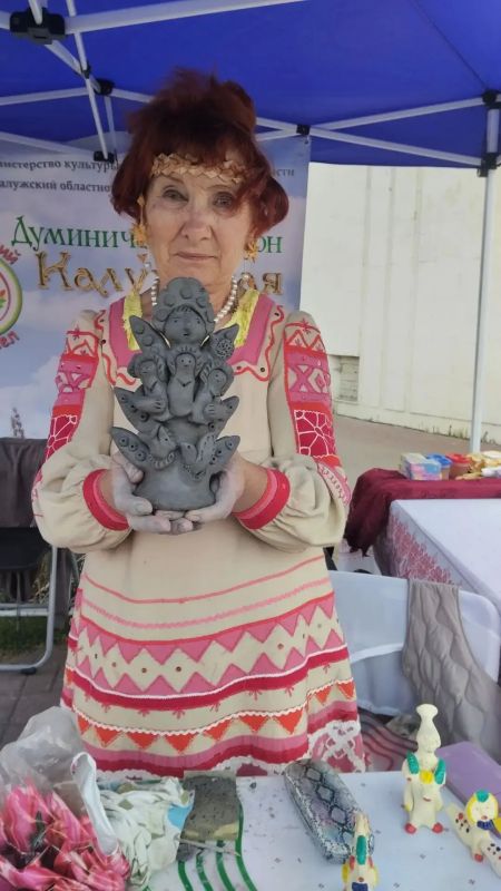 В Калуге проходит Всероссийский фестиваль-конкурс «Хлудневское древо» В Калуге проходит Всероссийский фестиваль-конкурс «Хлудневское древо»