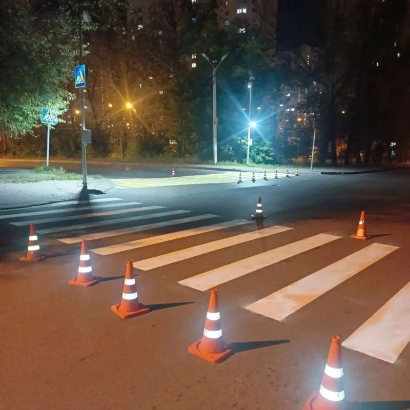 Продолжаем обновлять дорожную разметку на улицах Калуги Продолжаем обновлять дорожную разметку на улицах Калуги
