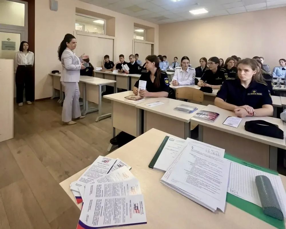 Будущим юристам рассказали о выборах Будущим юристам рассказали о выборах