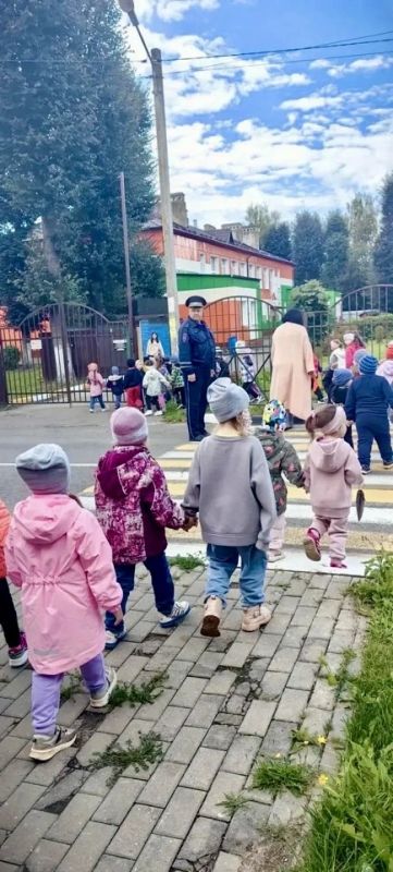 Сотрудники Госавтоинспекции проводят комплекс профилактических мероприятий в рамках акции «На дороге без ошибок» Сотрудники Госавтоинспекции проводят комплекс профилактических мероприятий в рамках акции «На дороге без ошибок»