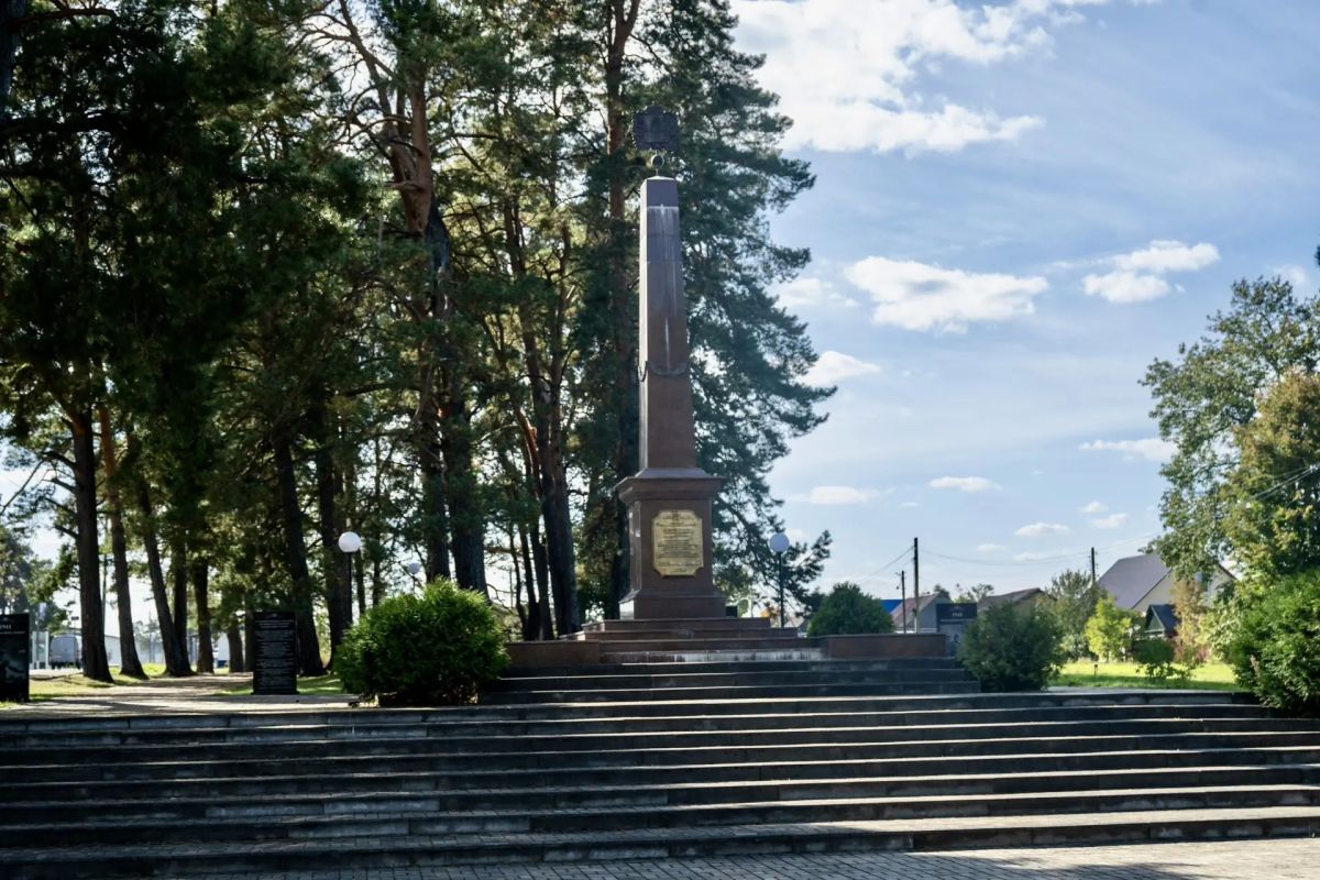 Владислав Шапша: Из Бетлицы – в Юхнов.. Город воинской доблести. Героические страницы истории Юхнова связаны прежде всего с событиями Великой Отечественной войны - Битвой за Москву Владислав Шапша: Из Бетлицы – в Юхнов.. Город воинской доблести. Героические страницы истории Юхнова связаны прежде всего с событиями Великой Отечественной войны - Битвой за Москву