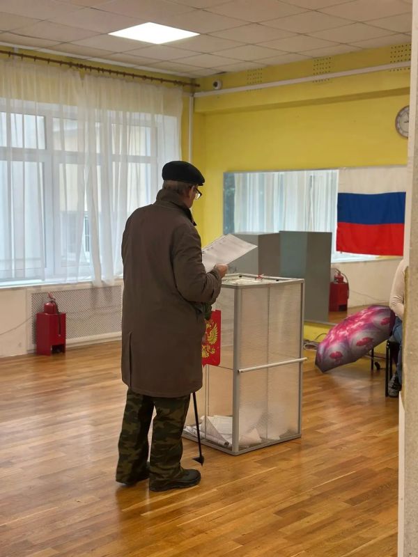 С 8:00 утра в Калуге начали работу избирательные участки С 8:00 утра в Калуге начали работу избирательные участки