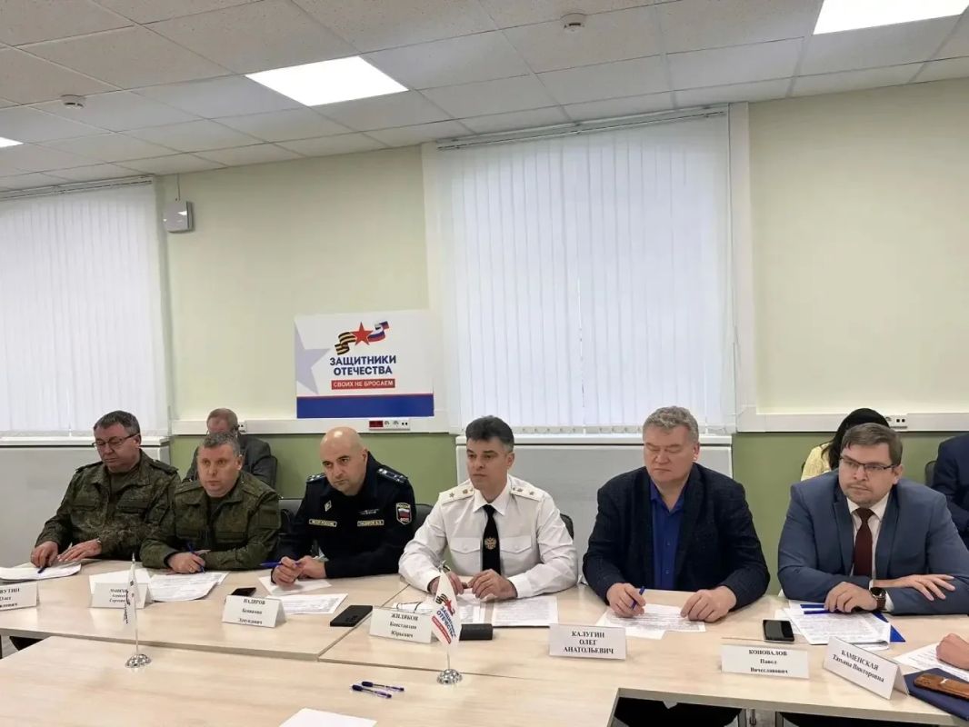 Прокурор области Константин Жиляков провел прием участников специальной военной операции и членов их семей Прокурор области Константин Жиляков провел прием участников специальной военной операции и членов их семей
