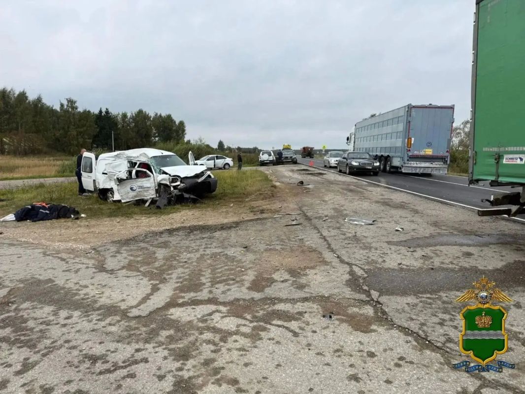 На калужской трассе в тройном ДТП погиб человек
