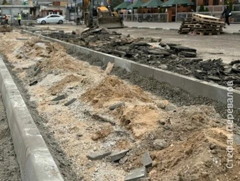 В Обнинске сняли асфальт на улице Энгельса