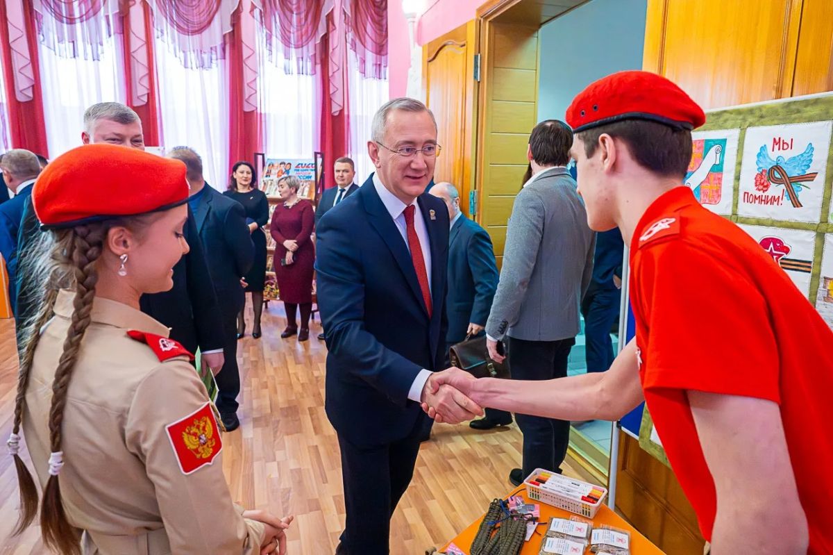 Владислав Шапша: Калужские юнармейцы под мудрым наставничеством Генерала армии Владимира Ильича Исакова – среди сильнейших в России Владислав Шапша: Калужские юнармейцы под мудрым наставничеством Генерала армии Владимира Ильича Исакова – среди сильнейших в России