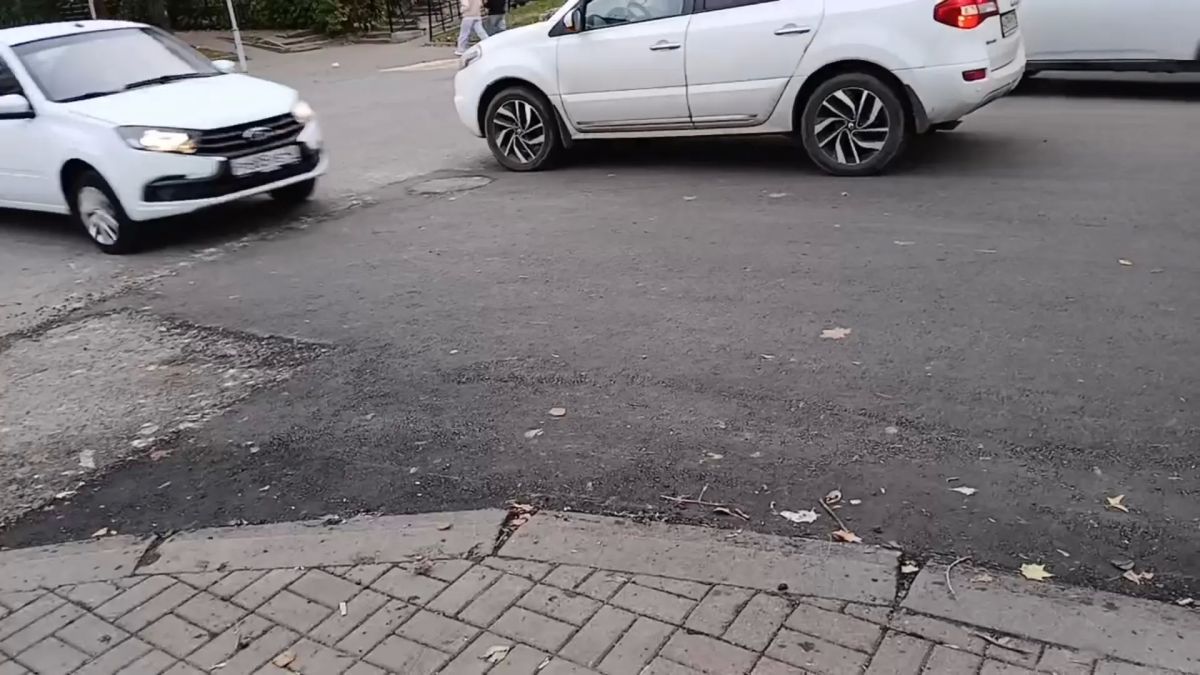 В Калуге отремонтировали проблемный участок улицы Николо-Козинской