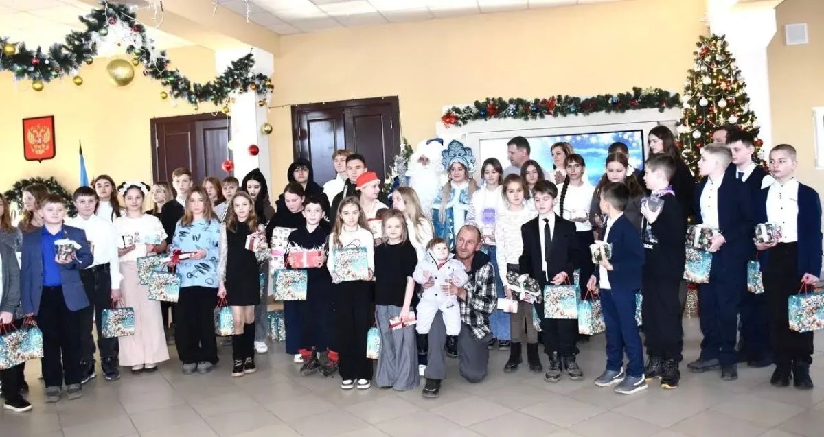 Владислав Шапша: Сегодня День воссоединения Донецкой и Луганской Народных Республик, Запорожской и Херсонской областей с Россией Владислав Шапша: Сегодня День воссоединения Донецкой и Луганской Народных Республик, Запорожской и Херсонской областей с Россией
