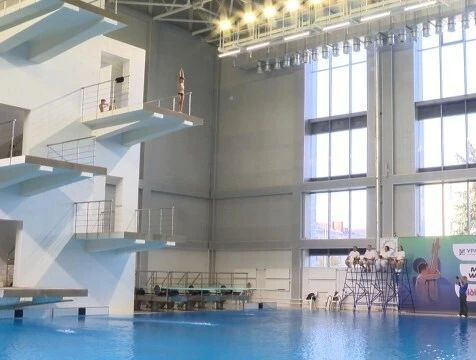 Этап "Лиги юных чемпионов" по прыжкам в воду проходит в Калуге