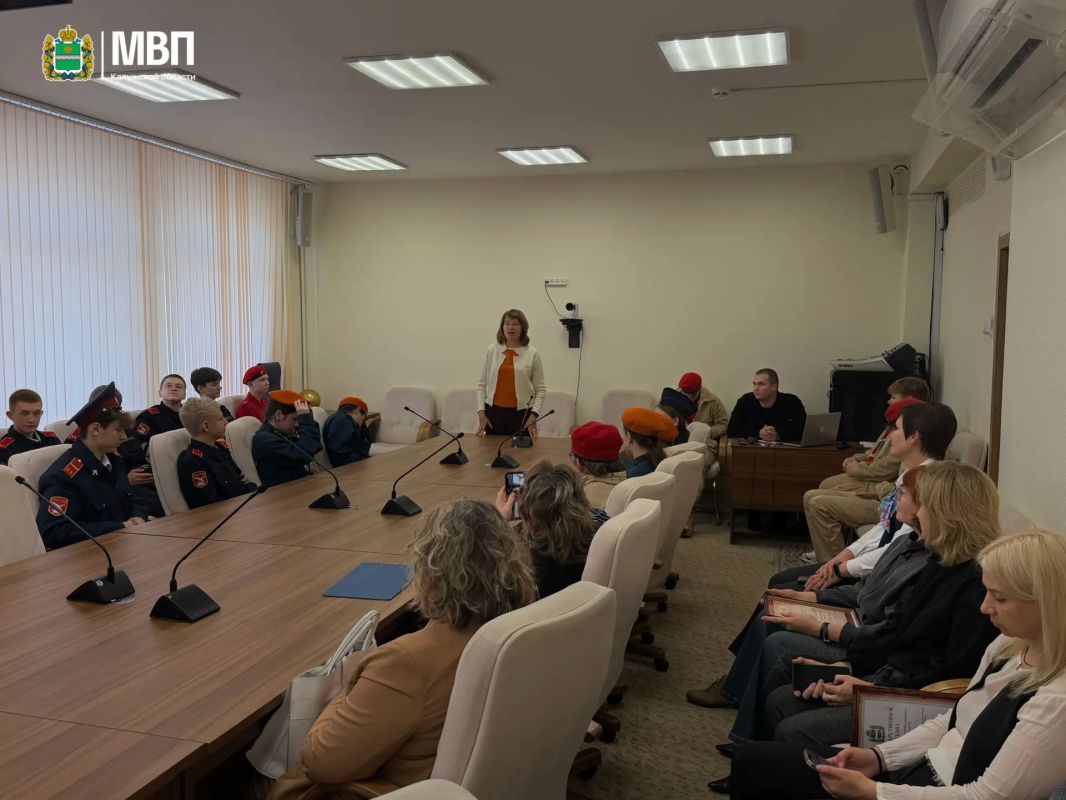 Ровно 13 лет назад Правительство Калужской области постановило создать министерство внутренней политики Ровно 13 лет назад Правительство Калужской области постановило создать министерство внутренней политики