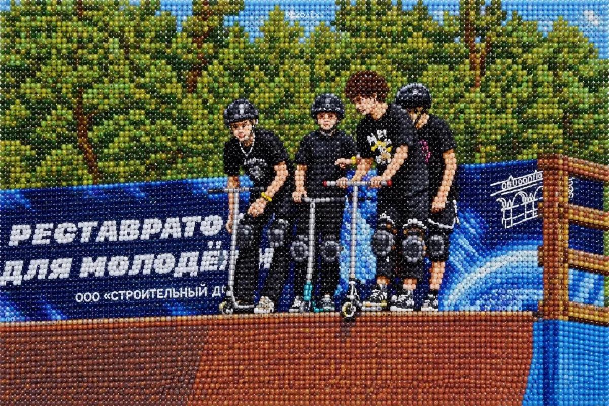 Угадаете молодёжные события по картинкам? Угадаете молодёжные события по картинкам?
