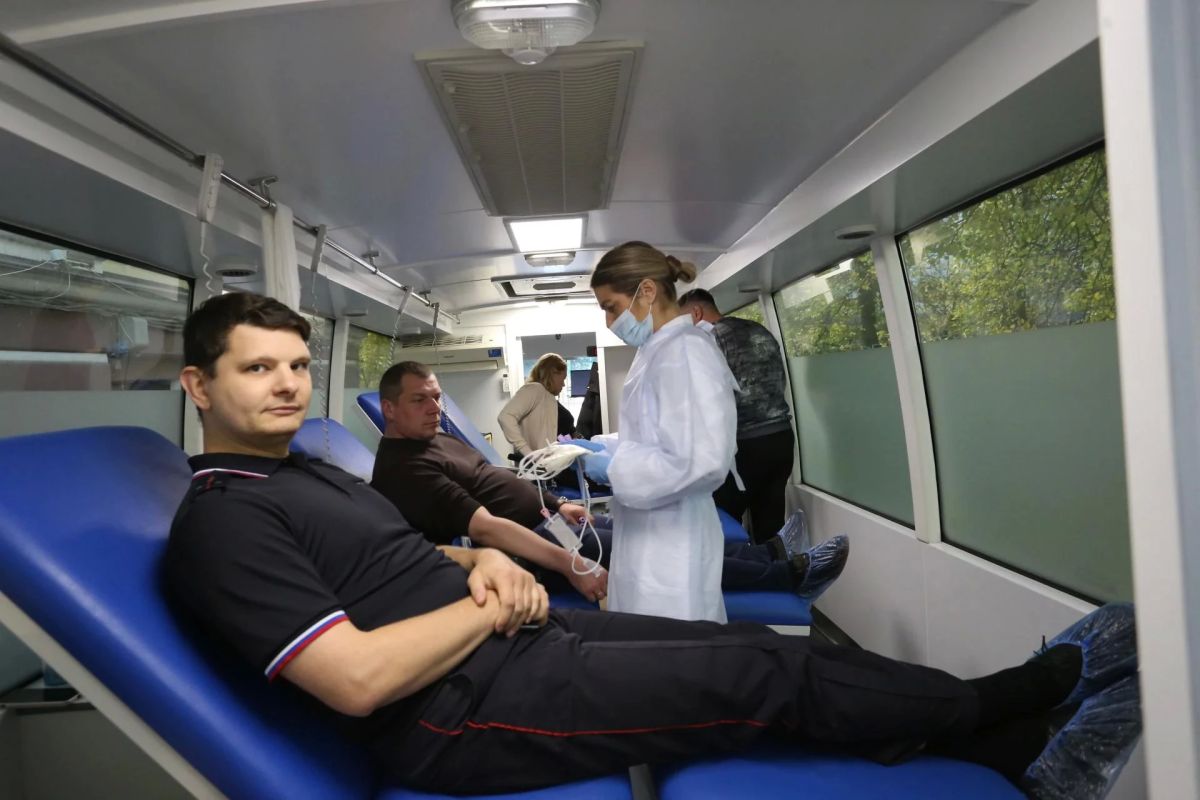 В Калужской области прошла акция по сдаче крови, организованная региональным управлением внутренних дел совместно с областной станцией переливания крови В Калужской области прошла акция по сдаче крови, организованная региональным управлением внутренних дел совместно с областной станцией переливания крови