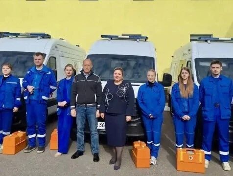 Калужским медикам передали новые автомобили скорой помощи