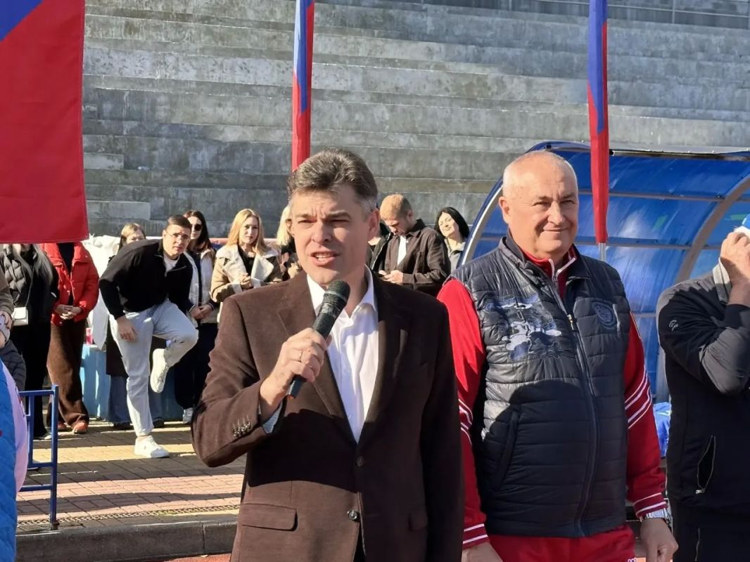 Команда прокуратуры Калужской области заняла четвертое место в межрегиональном турнире по минифутболу «Кубок законности и правопорядка» Команда прокуратуры Калужской области заняла четвертое место в межрегиональном турнире по минифутболу «Кубок законности и правопорядка»