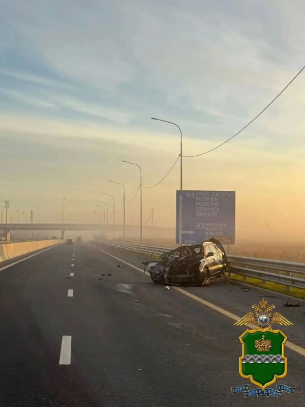 Пассажир легковушки погиб в тройном ДТП на трассе М3 «Украина» Пассажир легковушки погиб в тройном ДТП на трассе М3 «Украина»