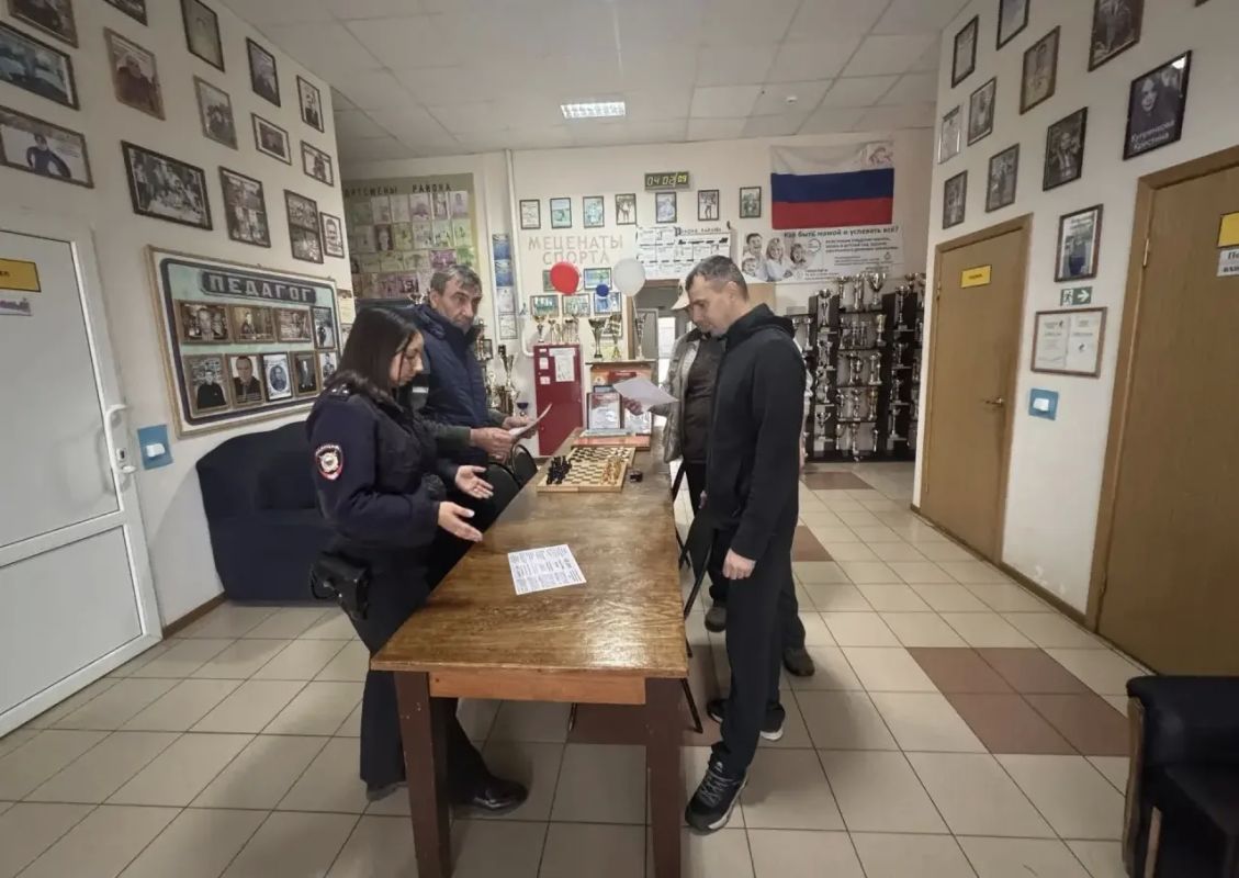 Сотрудники полиции и Совет отцов провели совместное мероприятие в рамках акции «Ночной патруль»