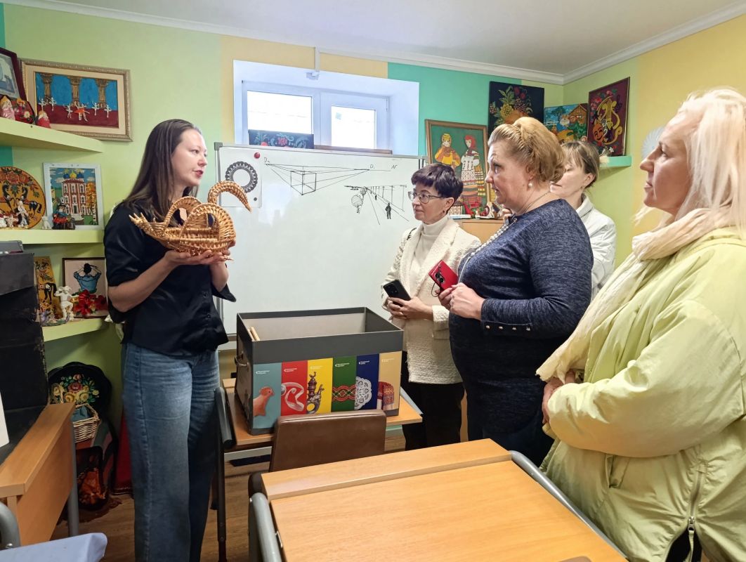 Представители рязанских Детских школ искусств поделились опытом со своими коллегами из Калужской области Представители рязанских Детских школ искусств поделились опытом со своими коллегами из Калужской области