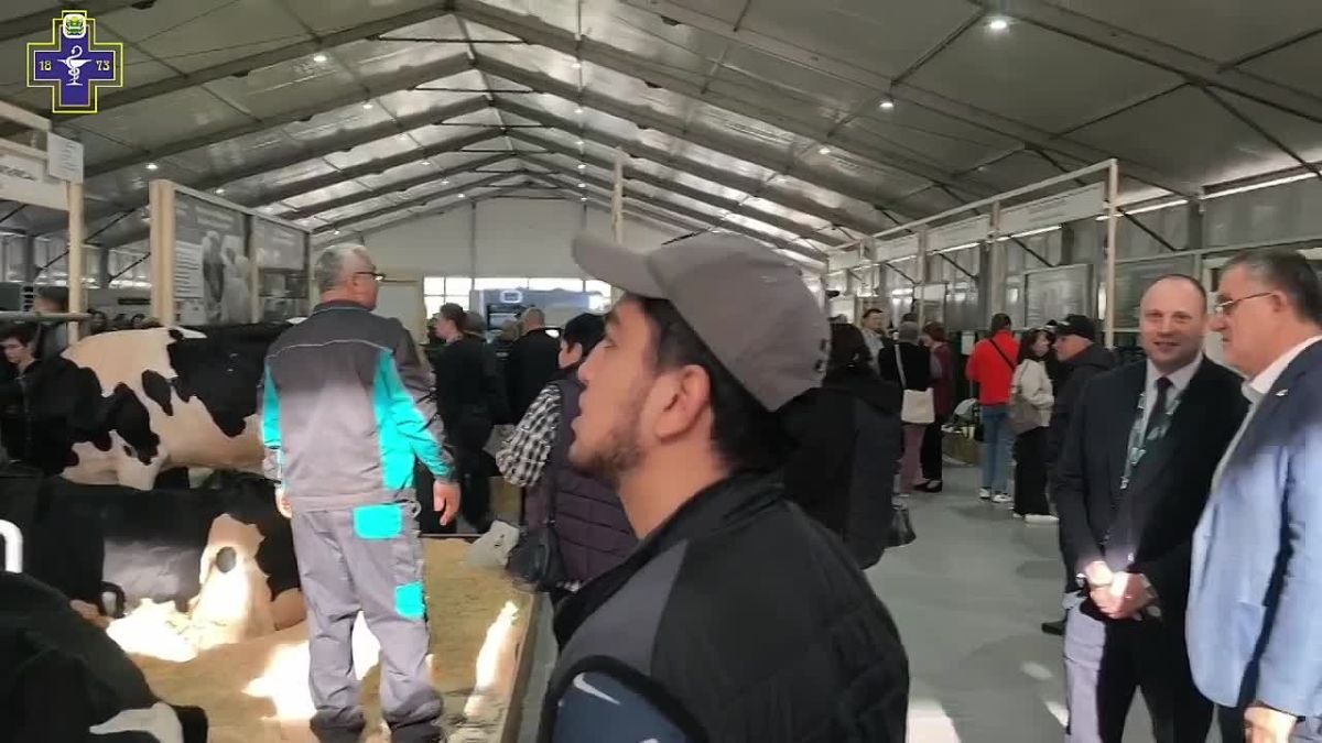 Делегация государственной ветеринарной службы Калужской области приняла участие в главном аграрном событии страны — XXVIII Российской агропромышленной выставке «Золотая осень-2026», которая традиционно проходит в Москве