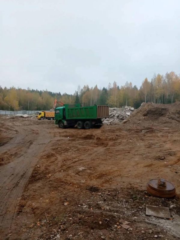 В Людинове продолжают готовить территорию к строительству нового корпуса больницы