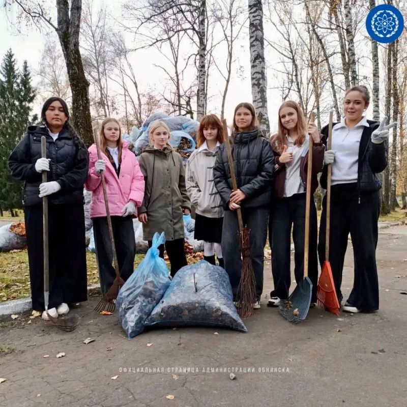 Продолжаются осенние субботники Продолжаются осенние субботники