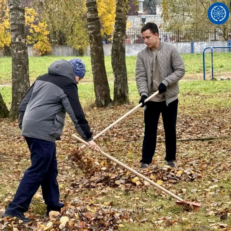 Продолжаются осенние субботники Продолжаются осенние субботники