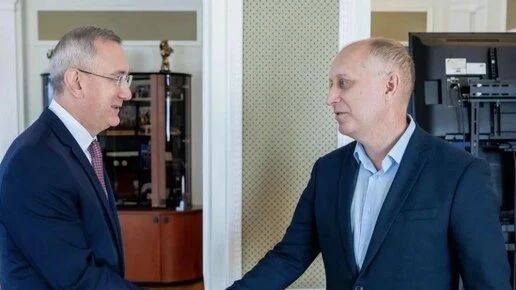 Владислав Шапша поздравил Дмитрия Афанасьева с избранием в Госдуму
