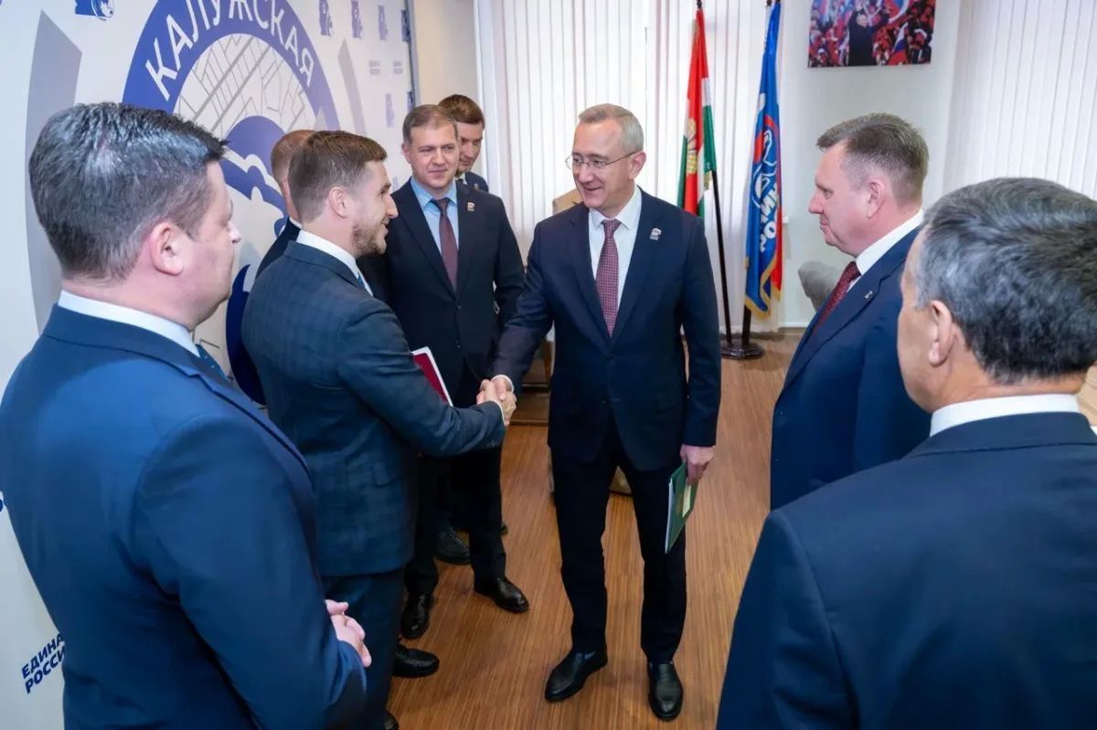Михаил Раденко получил партийный билет «Единой России»