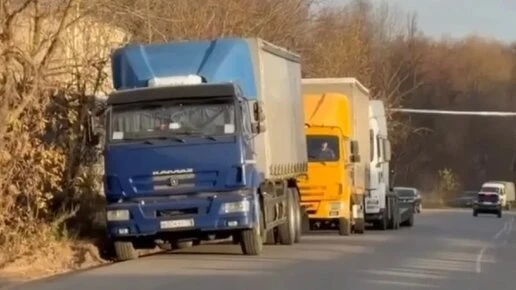 В Обнинске жалуются на большегрузы, которые ездят по улице Толстого